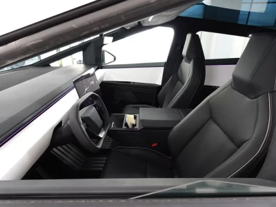 Tesla Cybertruck Фото №9