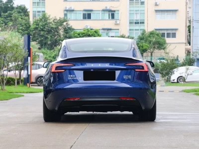 Tesla Model 3  Фото №5