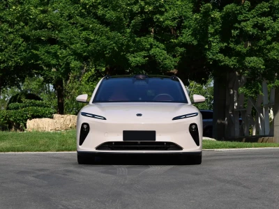 NIO ET5 TOURING Фото №2