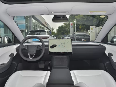 Tesla Model 3  Фото №8