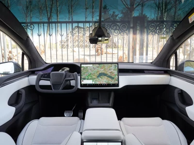 Tesla Model X  Фото №8