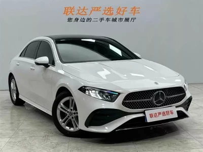A 180 L sports sedan Фото №1