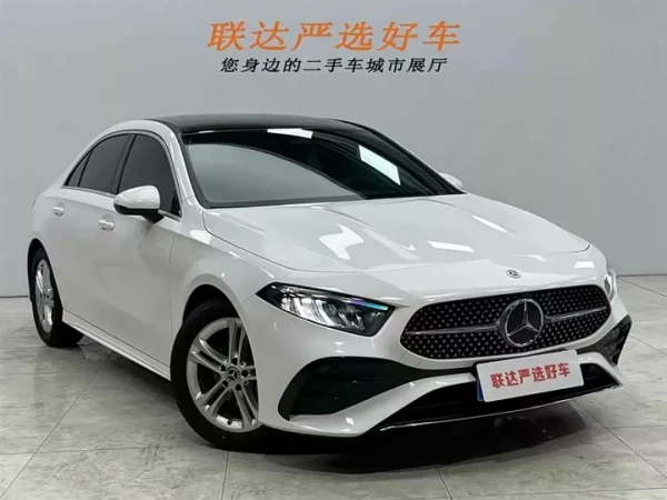 A 180 L sports sedan